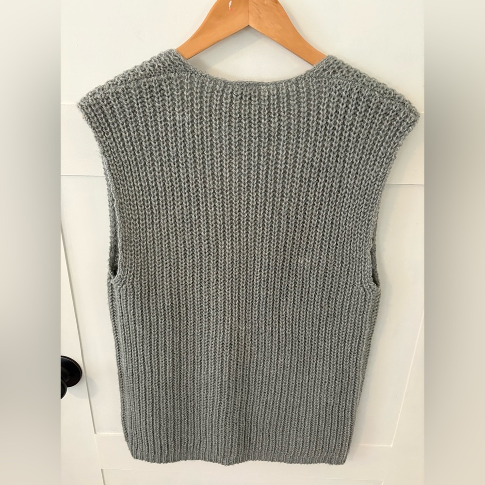 Crazy Horse Vintage Angora Blend Chunky Knit Sweater Vest. Possible Medium. - Picture 2 of 8